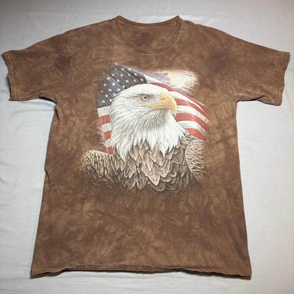 Brown tie dye the mountain patriotic tee